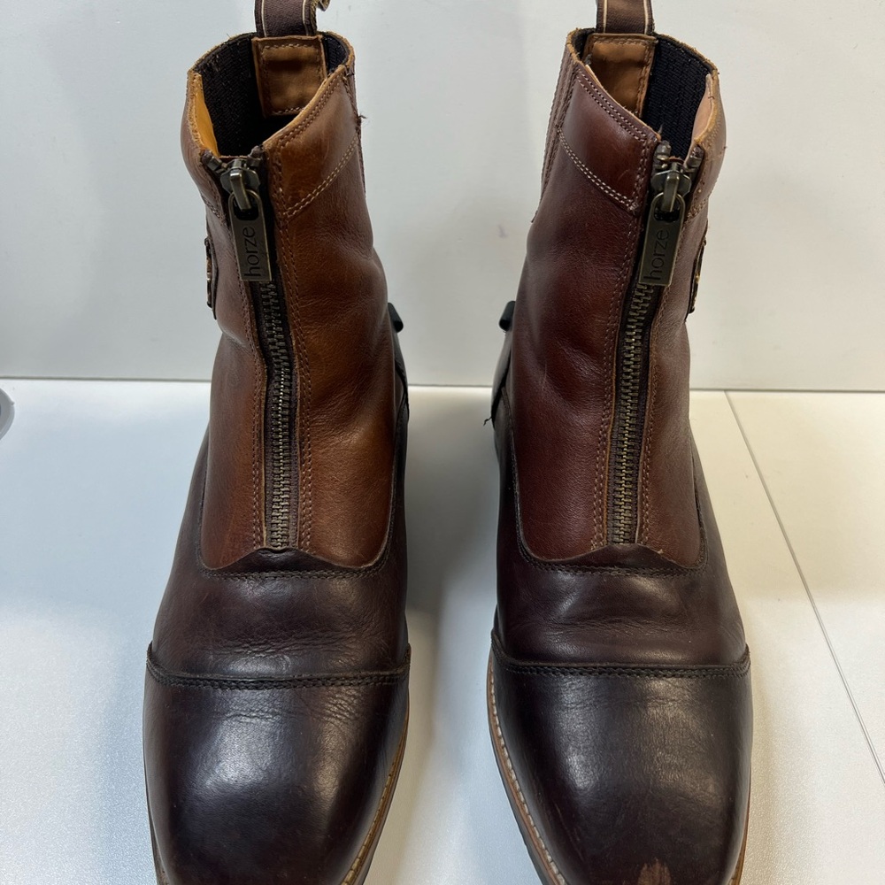 Beautiful Horze soft leather paddock boots